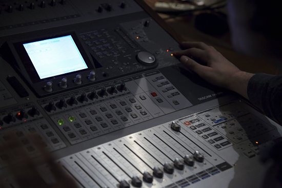 3 GRANDS PROJETS AUDIOVISUELS POUR FAIRE SES PREUVES ! 3 GRANDS PROJETS AUDIOVISUELS POUR FAIRE SES PREUVES !