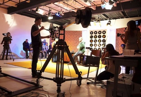 Mini EPS 2016 : Sélection des films réalisés par les 1re année BTS Audiovisuel Mini EPS 2016 : Sélection des films réalisés par les 1re année BTS Audiovisuel